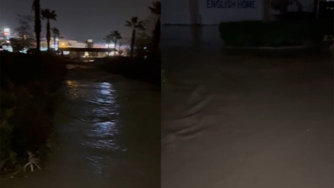 Kuşadası'nda dere taştı: AVM sular altında kaldı