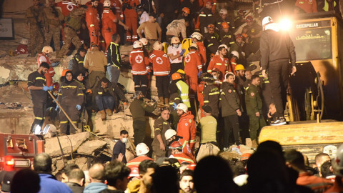 Lübnan'da bina çöktü: 13 kişi hayatını kaybetti