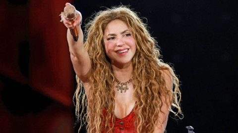 Shakira'nın yeni aşkı ortaya çıktı! Kalbini kendisinden 15 yaş küçük oyuncuya kaptırdı