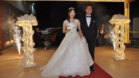 Güney Koreli turist ile Türk rehber Mersin'de evlendi