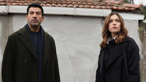 A.B.İ dizisine veda edeceği ortaya çıkmıştı: Afra Saraçoğlu ayrılık sebebini açıkladı!