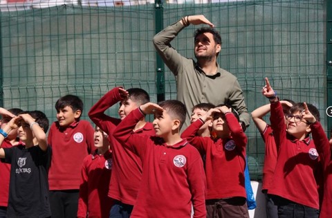 Sivas'ta 1000'lercesi oluk oluk Sivas üzerinden Türkiye'ye giriş yapmaya başladı.  O hayvanın geldiğini görenler 1000'lercesine bakmak için hemen dışarı fırladı - Resim: 1