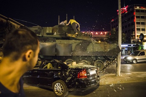 Türkiye'nin en kanlı gecesinde yaşananlar - Resim: 1