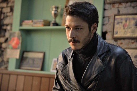 Üç Kuruş'un setinde olay çıktı! Birbirlerine girdiler - Resim: 1