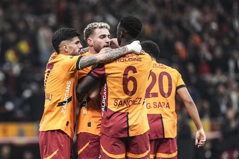 Şampiyonluk yarışında puan farkı 5’e çıktı! İşte Galatasaray ve Fenerbahçe’nin Süper Lig’de kalan maçları - Resim: 1