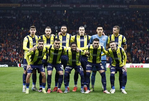 Galatasaray derbisinin tek kazanımı oldu! Mourinho’nun yeni kare ası yüzünü kara çıkarmadı! Fenerbahçelileri performansıyla büyüledi - Resim: 1