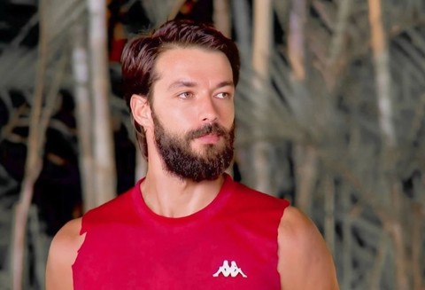 Survivor Hilmi Cem İntepe'nin mutlu günü! Evlilik yolunda ilk adımı attı - Resim: 1