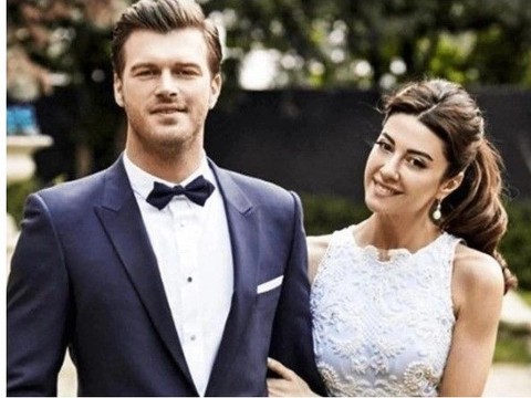 Kıvanç Tatlıtuğ eşini öpücüklere boğduğu fotoğrafı paylaştı - Resim: 1