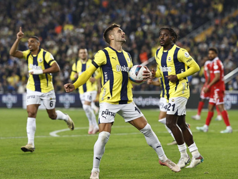 Fenerbahçe’den Galatasaraylı Muslera’ya olay gönderme! Livakovic paylaşımında dikkat çeken vurgu! - Resim: 1