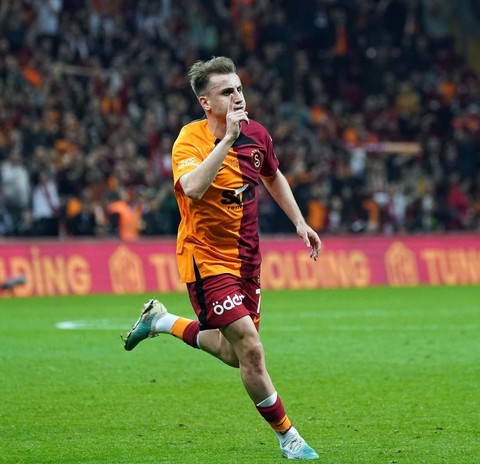 Abdurrahim Albayrak açıkladı! Galatasaray, Fenerbahçe’ye transfer çalımı atmış: “Damardan girdim, benim ofisimde imzayı attı” - Resim: 1