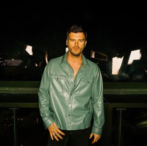 Kıvanç Tatlıtuğ'dan müjdeli haber! O projeyle ekranlara dönüyor - Resim: 1