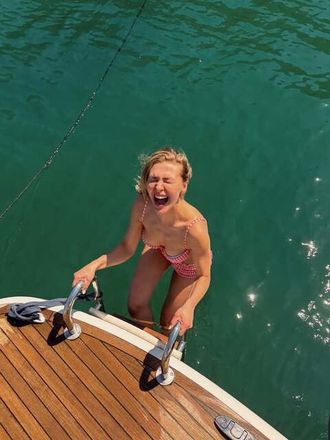 Melisa Döngel'den nefes kesen tatil paylaşımı! Bikinili pozları sosyal medyayı salladı - Resim: 5