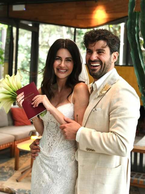Nesrin Cavadzade sessiz sedasız nikah masasına oturmuştu! Gözlerden uzak düğünden ilk pozlar geldi - Resim: 6