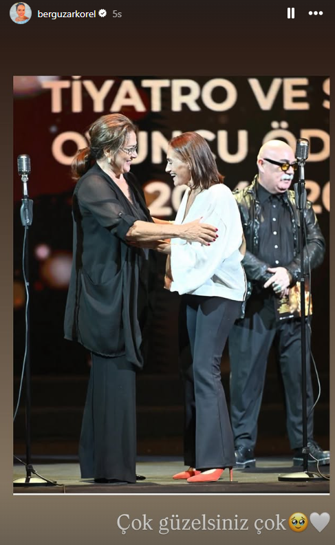 Bergüzar Korel annesine övmeye doyamadı! Herkes o sözlerini konuşuyor - Resim: 5