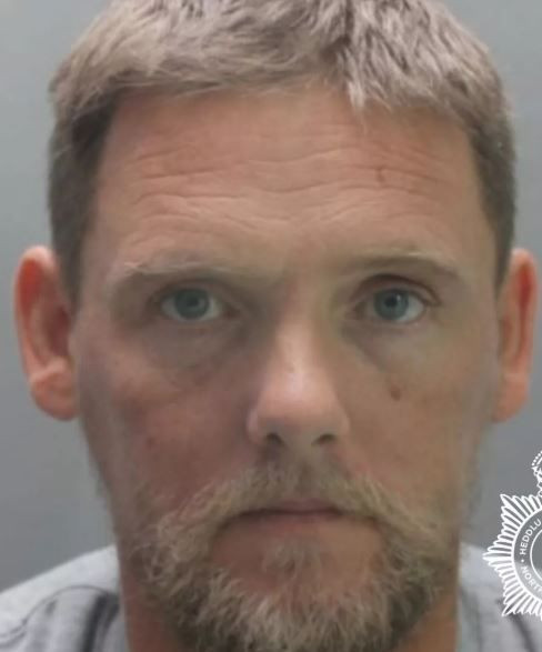 Zalim anne! Telefonla konuşup umursamadığı bebek, büyükannesinin evinde kafa travmasından öldü - Resim: 4