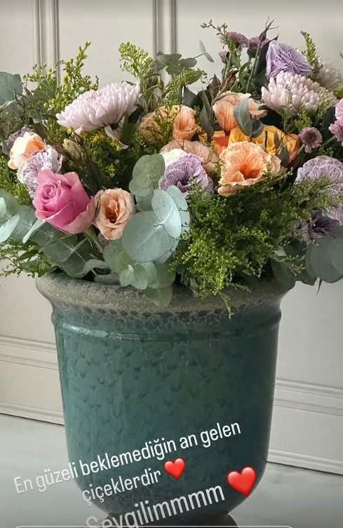 Seda Sayan bu kez makyajsız aşk pozu paylaştı! İşte ünlü şarkıcının doğal hali genç kızlara taş çıkartı - Resim: 6