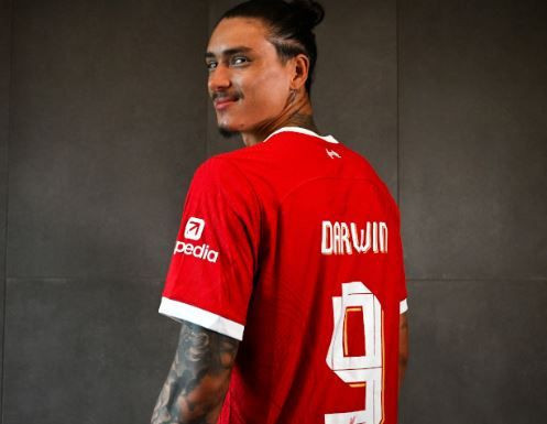 Süper Lig'de yılın transferi geliyor! Dünyaca ünlü golcüden Saran'a mesaj - Resim: 5