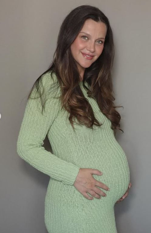 Bağdat Caddesi'nde üzerlerine motosiklet uçmuştu! İrem Helvacıoğlu ve ailesine çirkin saldırı - Resim: 5