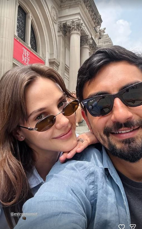 Alina Boz ile Umut Evirgen New York'ta aşka geldi! Romantik pozları büyük beğeni topladı - Resim: 3