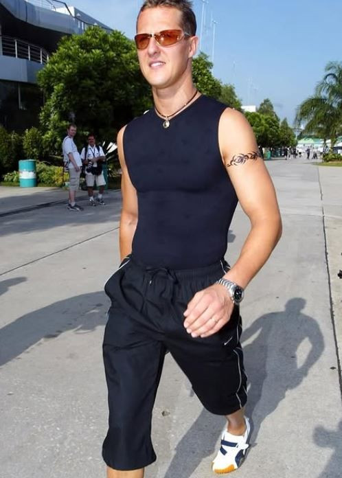 12 yıldır yatağa bağlı halde yaşıyor! Dünyaca ünlü isim hakkında flaş gelişme - Resim: 6