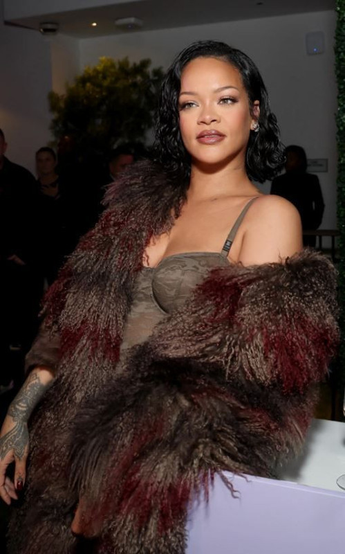 Rihanna'nın 'Ankara' hamlesi görenleri şoke etti: Hayranları heyecanlandı - Resim: 2