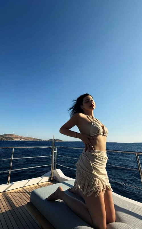 Merve Boluğur özel içerik paylaşımı için abonelik açtı! 24 saatteki kazancı olay oldu - Resim: 3