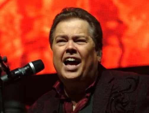 Dünyayı bir dönem kasıp kavuran efsane grubun üyesiydi! Ünlü şarkıcı hayatını kaybetti - Resim: 2