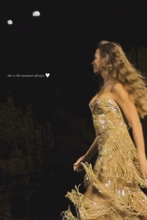 Serenay Sarıkaya’nın podyum elbisesinin fiyatı belli oldu - Resim: 4