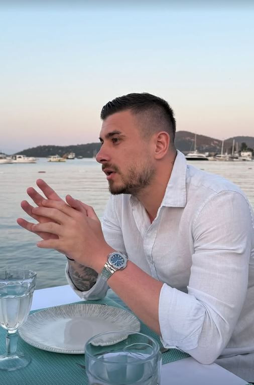 Eyüpspor'da forma giyen Dorukhan Toköz'ün adı aşk dedikodularına karışmıştı! Ünlü futbolcudan o iddialara fotoğraflı yanıt geldi - Resim: 2