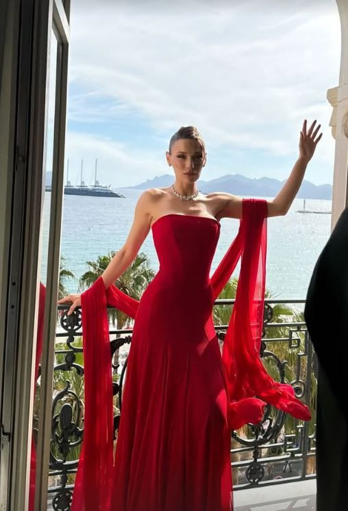 Türk oyuncular Cannes Film Festivali'nde! İddialı tarzlarıyla kırmızı halıya damga vurdular - Resim: 7