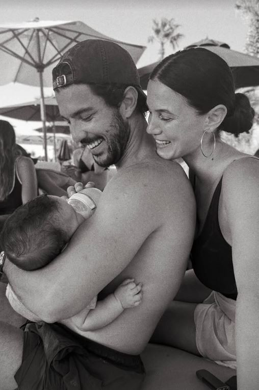 Pınar Deniz ve Kaan Yıldırım'dan yeni aile pozu! Minik oğulları Fikret Hakan'la tatilden paylaştı - Resim: 4