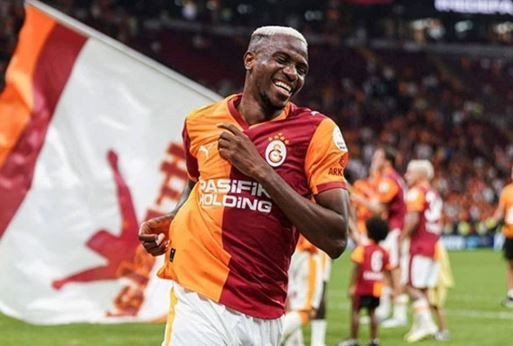 Galatasaray'a Osimhen'le ilgili kötü haberi böyle verdi! Gelecek sezon... - Resim: 2