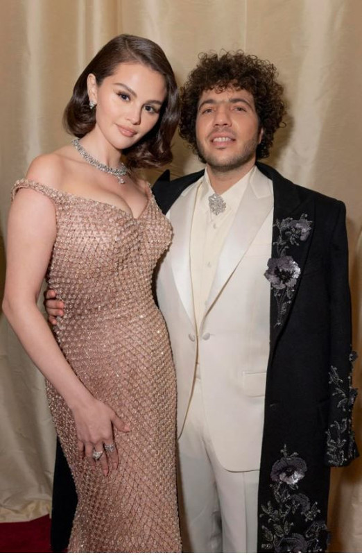 Selena Gomez'in eşi Benny Blanco yeni imajıyla şoke etti: Son hali linç edildi - Resim: 2
