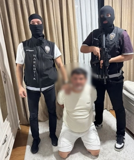 Narkotik'ten nokta operasyonu! Kırmızı bültenle aranıyordu, Beylikdüzü'nde yakalandı - Resim : 1