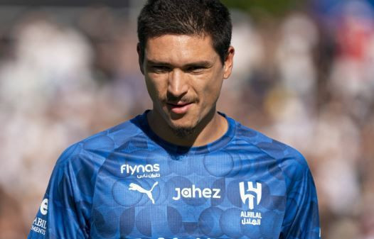 Fenerbahçe'de Saran kendini affettirecek! Forvete dünya yıldızı 2 golcü - Resim: 23