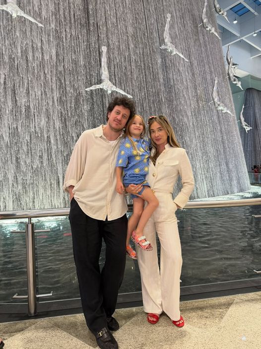 Müge Boz ve Caner Erdeniz'in yeni tatil rotası belli oldu! Sosyal medya hesabından mutlu aile pozlarını paylaştı - Resim: 2