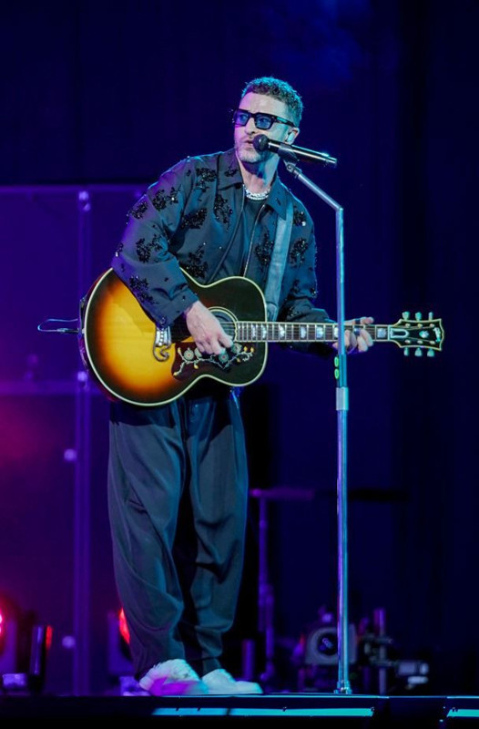 Justin Timberlake, 11 yıl aradan sonra İstanbul'da konser verdi! Ünlü isimler akın etti - Resim: 4