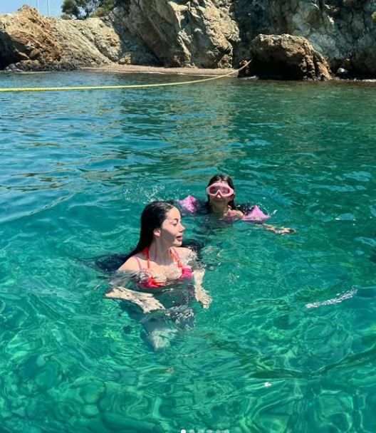 Kısmetse Olur Cansel Ayanoğlu tatil yaptığı yerden derin göğüs dekolteli fotoğraflarını paylaştı. Kısmetse Olur hayranları pür dikkat kesildi - Resim: 14
