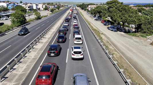 Üç günlük tatil sonrası İstanbul'a dönüş çilesi - Resim : 1