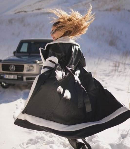 Tarkan'la yaşadığı aşk bir dönem magazin basınını süslemişti! Bilge Öztürk'ün yeni imajı ortaya çıktı - Resim: 23