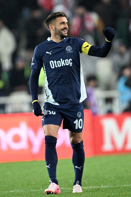 Tümer Metin’den Fenerbahçe yönetimine dikkat çeken Tadic önerisi! “Karşıma alırım tamam derse faydalanırım” - Resim: 5