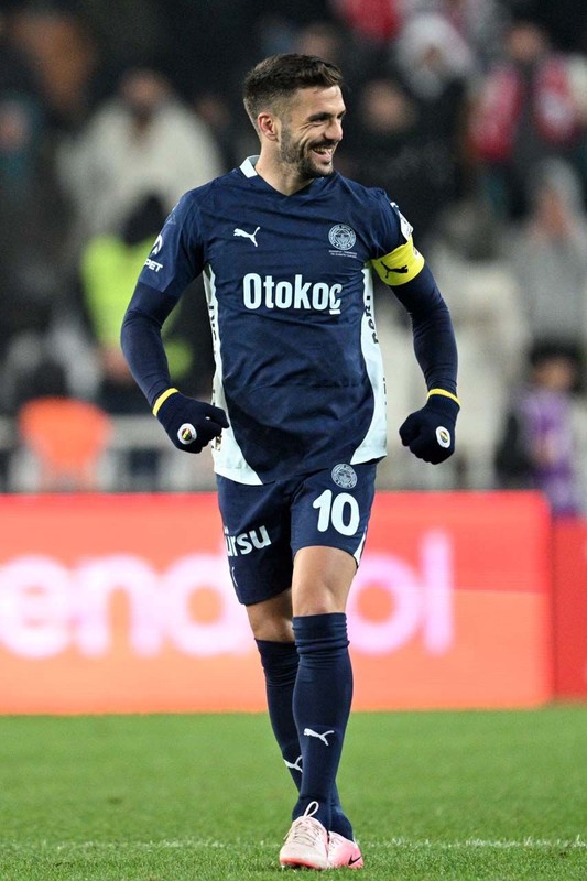 Tümer Metin’den Fenerbahçe yönetimine dikkat çeken Tadic önerisi! “Karşıma alırım tamam derse faydalanırım” - Resim: 6