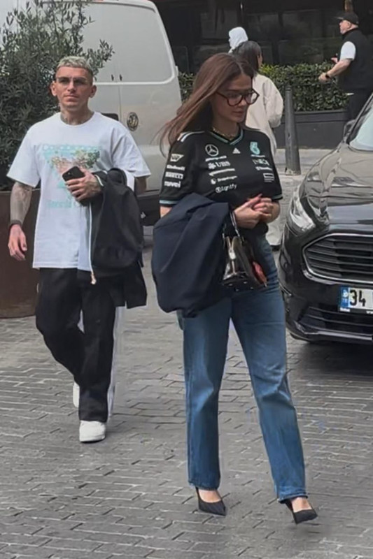 Devrim Özkan’dan ayrılmıştı! Galatasaraylı Lucas Torreira yeni bir aşka mı yelken açtı? Görüntülenince köşe bucak kaçtı! - Resim: 4