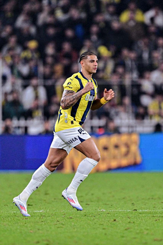 Transfer tamamlandı! 11 milyon euroluk yıldız Fenerbahçe’den gidiyor! Yeni takımı belli oldu - Resim: 5