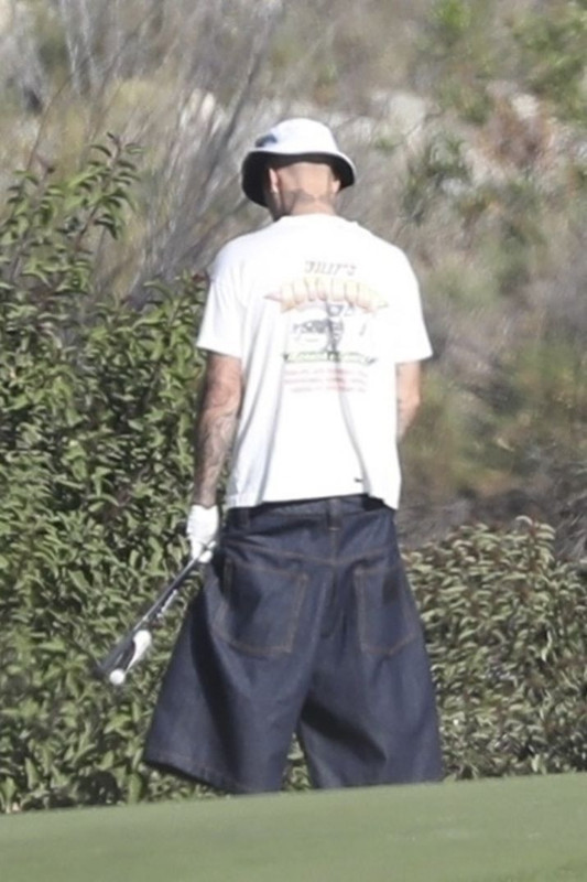 Justin Bieber'den herkesi şoke eden hareket! Açık alanda tuvaletini yaparken yakalandı - Resim: 3