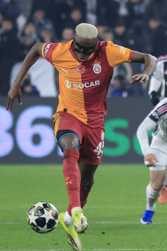 Galatasaray, Osimhen’in bonservisini belirledi! Fransızlar tarihe geçecek parayı duyurdu! - Resim: 6