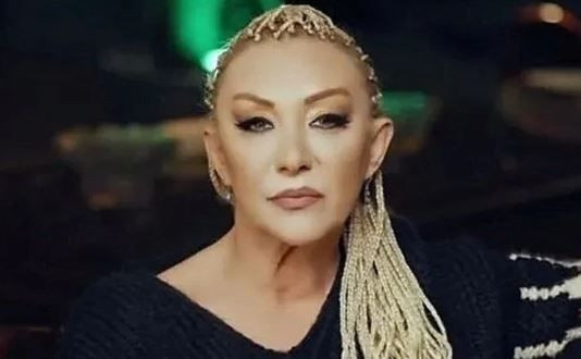 "Annem ölsün" mesajları ifşa olmuştu! Güllü'nün kızı, skandal ifadeler için kendini böyle savundu - Resim: 6