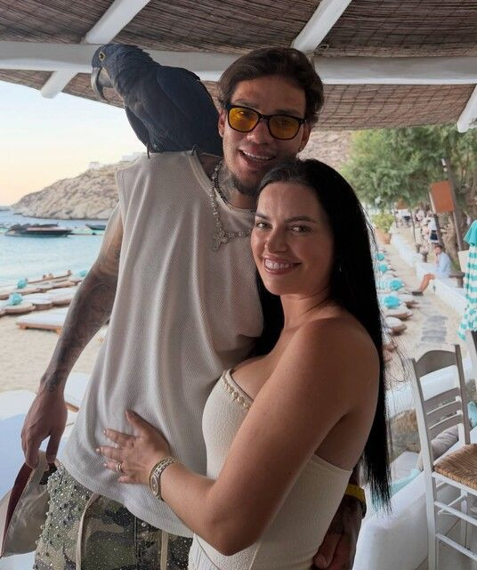 Fenerbahçeli Ederson'a eşinden romantik kutlama: "Doğum günün kutlu olsun aşkım" - Resim: 2