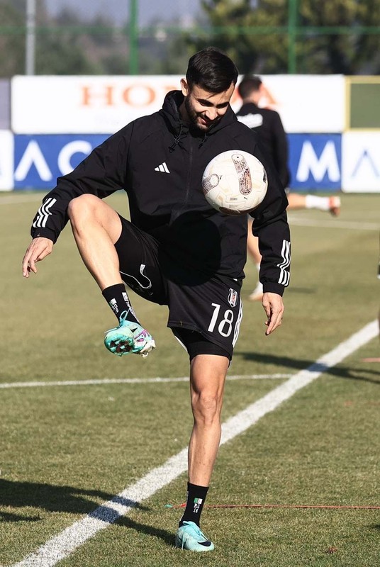 İkinci Angelino vakası! Beşiktaş'ta Ghezzal'ın neden kadro dışı kaldığı ortaya çıktı! Gerçek bambaşkaymış - Resim: 3