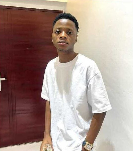 Ünlü şarkıcıdan acı haber! 22 yaşında hayatını kaybetti - Resim: 4